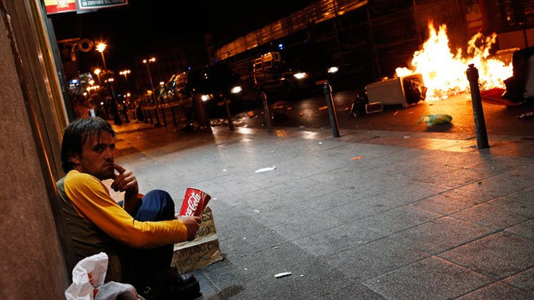 "El sistema económico de Occidente vuelve impotentes y apáticos a los ciudadanos"