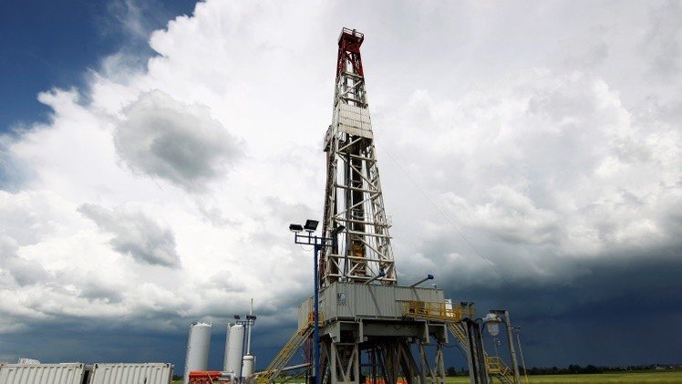 "El estallido de la burbuja del 'fracking' amenaza con un nuevo tsunami financiero"  