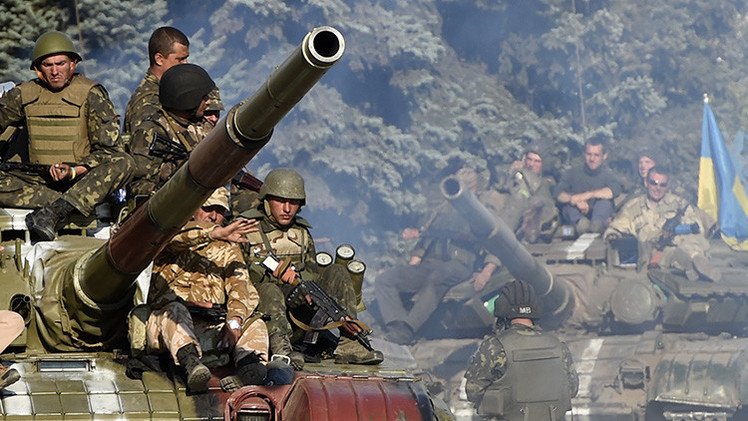 Ucrania anuncia tres oleadas de reclutamiento para 2015