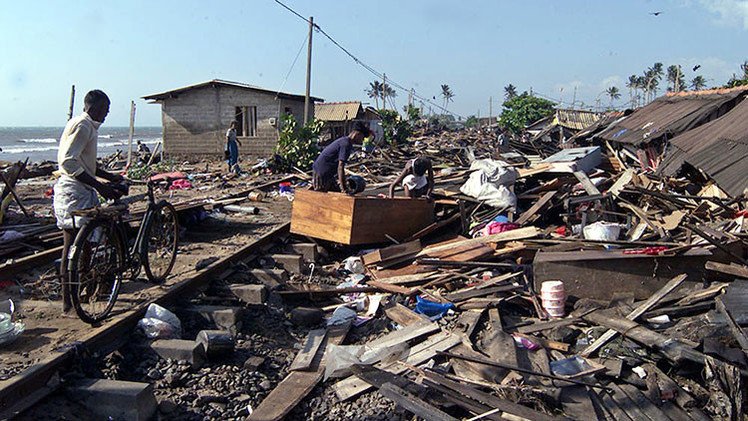 Superviviente del tsunami de 2004 en Indonesia: "Parecíamos banderitas ondeando bajo el agua"