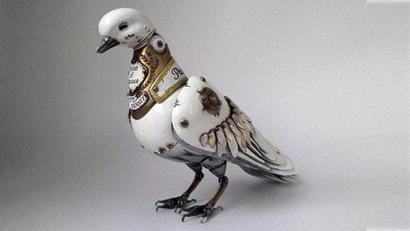 Un artista ruso crea increíbles figuras de animales con piezas de coches