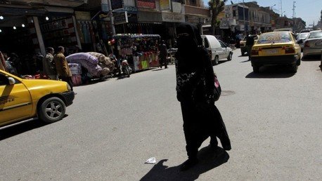 Antigua rockera promete a las jóvenes una "vida estupenda" en el Estado Islámico