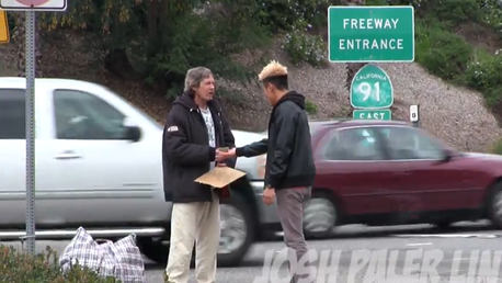 ¿En qué gasta 100 dólares un sin techo?