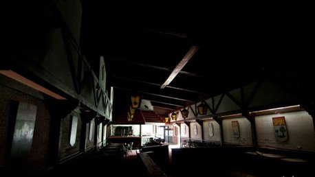 Compró una aldea fantasma hace 10 años por 5 millones de dólares. Y ahora, ¿qué?