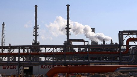¿Por qué hay tantas teorías de la conspiración sobre el petróleo?