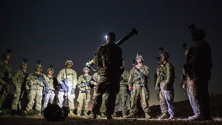 La OTAN lanza en Afganistán una operación de instrucción de dos años