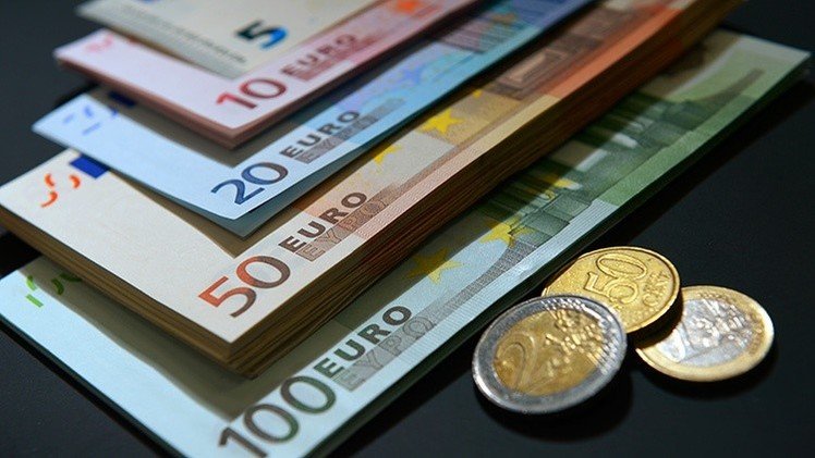 Los economistas no confían en los esfuerzos del BCE para reanimar la economía en 2015