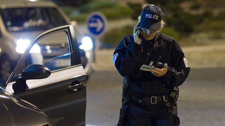 Se reporta la explosión de un vehículo cerca de París