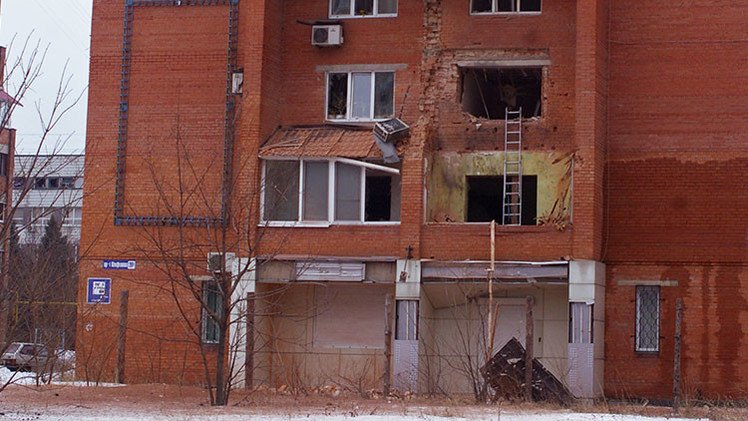 Moscú: La retirada del armamento pesado en el este de Ucrania depende de Kiev