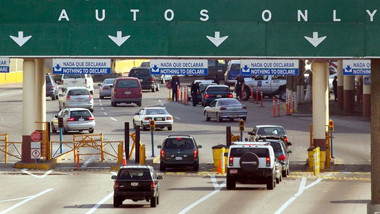 Los viajeros se convierten en involuntarias 'mulas' para los narcotraficantes mexicanos