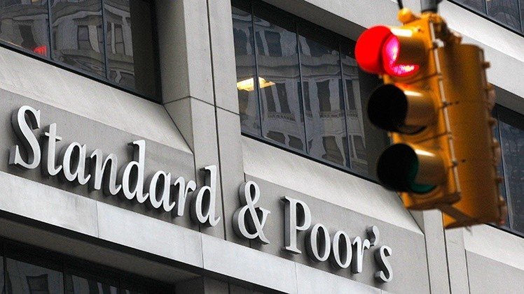 Rusia, nueva víctima de S&P: ¿Cómo manipula la agencia?