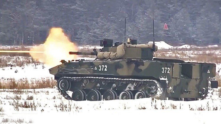 A vista de dron: Rusia prueba en condiciones de frío extremo su vehículo de combate BMD-4M