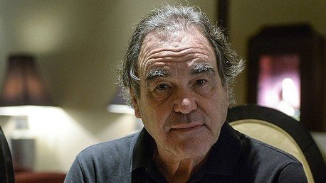 Oliver Stone: Ucrania sufre la "cruzada ideológica" de EE.UU. contra Rusia