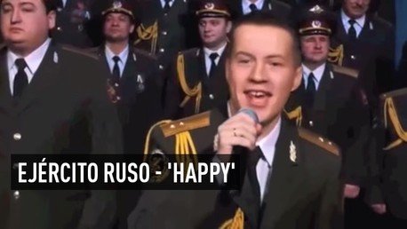 El coro del Ejército ruso celebra el Año Nuevo con 'Happy' de Pharrell Williams