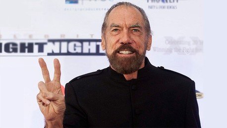 El hombre que pasó de dormir en su coche a ser millonario comparte el secreto del éxito