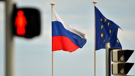 Político italiano: Europa frustra sus relaciones con Rusia al obedecer los dictados de otros