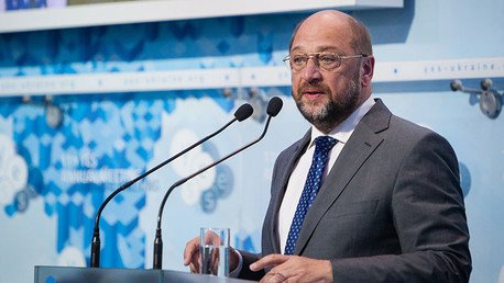 El presidente del Parlamento Europeo critica que Merkel insinuara que Grecia saldrá del euro