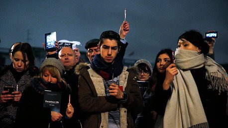 Militante del Estado Islámico elogia el ataque de París y dice que solo es el inicio