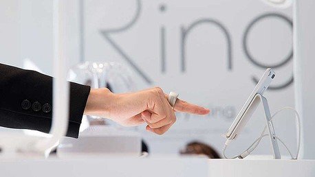 Videos: El casco que mide el estrés y otros raros dispositivos de la feria CES 2015