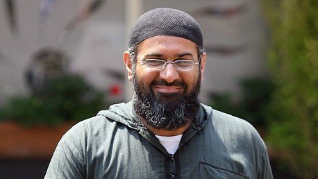 Clérigo radical: La portada de Mahomá de 'Charlie Hebdo' es un "acto de guerra"