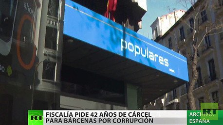 La Fiscalía de España pide 42 años de cárcel para el extesorero del PP Luis Bárcenas