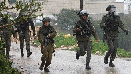 Israel condena a una niña palestina de 14 años por "tirar piedras"