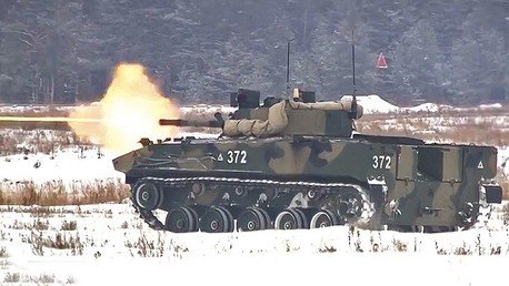 A vista de dron: Rusia prueba en condiciones de frío extremo su vehículo de combate BMD-4M