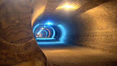 Video, Fotos: Fútbol y conciertos 'endulzan' las minas de sal subterráneas de Ucrania