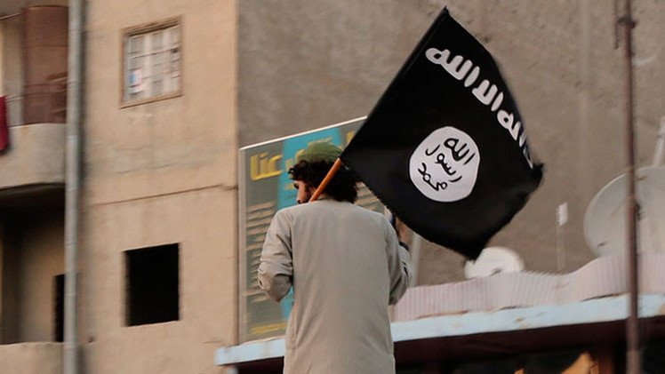 ONU: El Estado Islámico vende niños como esclavos y crucifica y entierra vivos adolescentes