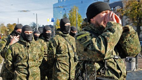 Ucrania: El comandante del batallón Azov cree que el país se dirige a la capitulación