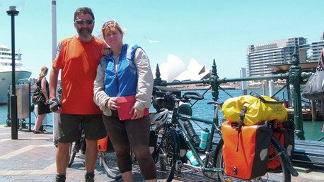 La vuelta al mundo en 20 años: Una pareja dejó todo y se fue a un "viaje sin fin"