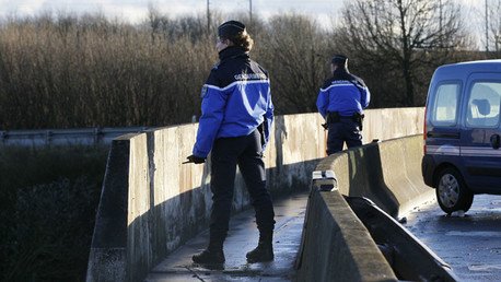 Escándalo: agente de inteligencia tenía romance con sospechoso de ataques terroristas de París