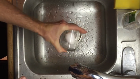 Pelar un huevo duro de forma rápida y eficaz en tres segundos