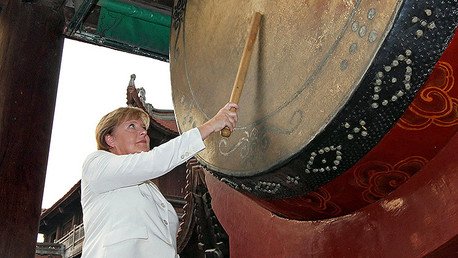 "Merkel y Europa discrepan con EE.UU. sobre el suministro de armas a Ucrania"