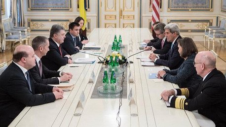 "EE.UU. está insatisfecho con la UE y quiere actuar a través de su 'encargado' Yatseniuk"