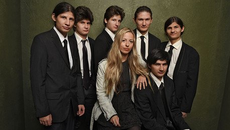 Los 7 hermanos encerrados durante 14 años que conocen el mundo a través de las películas