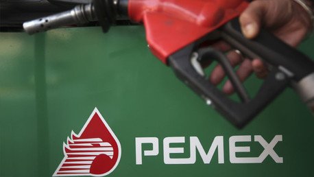 Negocio a costa del consumidor mexicano: Pemex compra barato y vende caro