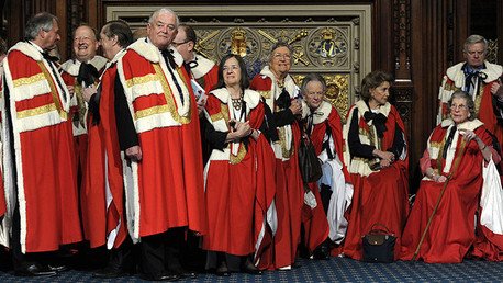 El Parlamento británico acusa al Gobierno de tener una actitud "desastrosa" ante la crisis ucraniana