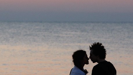 ¿Es posible enamorarse en 4 minutos? Un vídeo que lo demuestra se vuelve viral en la Red