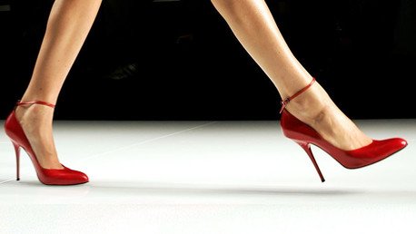 Foto: Modelo con aparente anorexia provoca polémica en Dinamarca