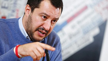 Líder de la Liga Norte italiana: "El euro está muerto"