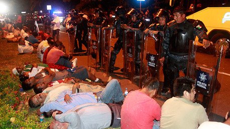 México: Un anciano muere en el brutal desalojo de una protesta en Acapulco