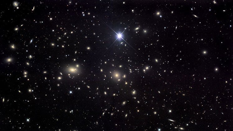 ¿Qué ocurrirá si el universo continúa expandiéndose eternamente?