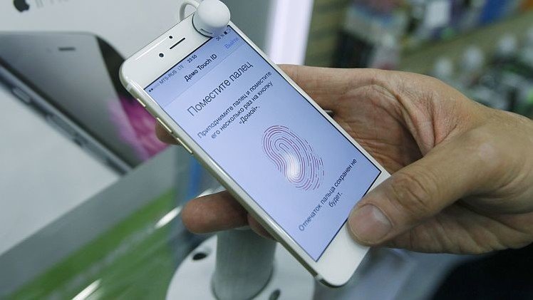 Filtración: La CIA financia el diseño de programas para espiar a usuarios de Apple