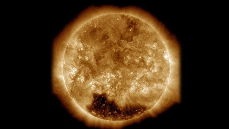 ¿El Sol se apaga? Hallan un enorme agujero en la corona solar