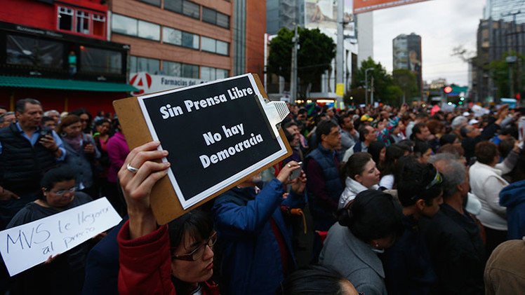 México: Radio MVS "miente", dice "verdadero autor" de informe de la 'Casa Blanca' de Peña Nieto