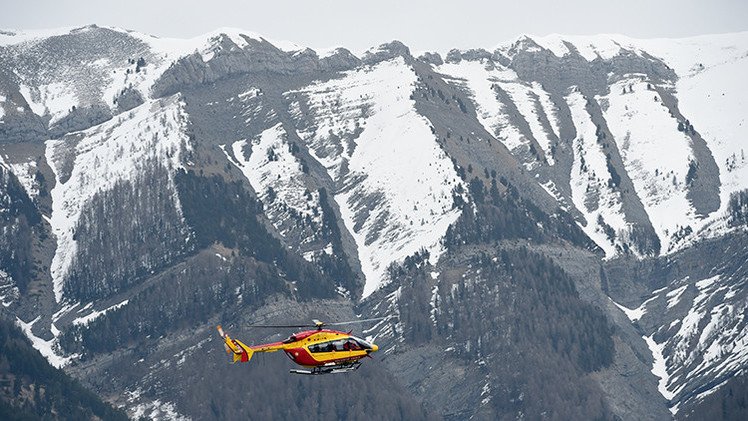 En el lugar del accidente del Airbus A320 puede haber un superviviente