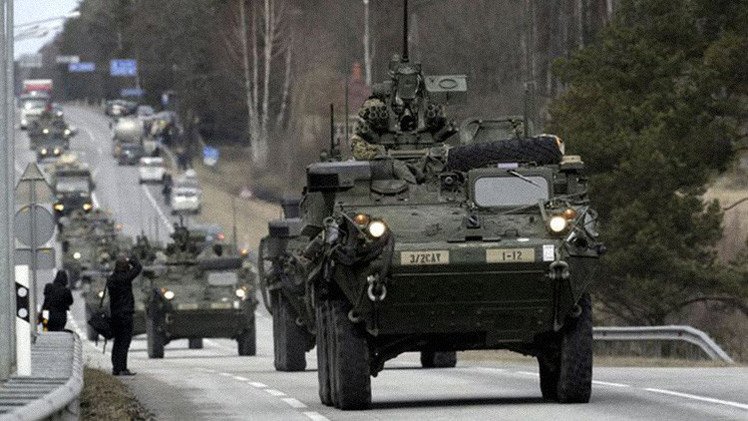 'Prohibido tirar tomates': República Checa amenaza con cárcel por protestar contra la OTAN