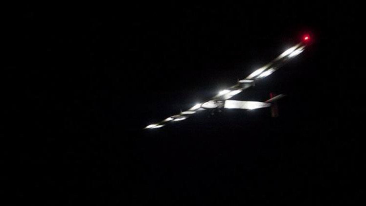 VIDEO: El vuelo solar alrededor de la Tierra aterriza en China