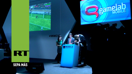 El 'último chute' de Piqué: falla un penalti y se lo toma con humor